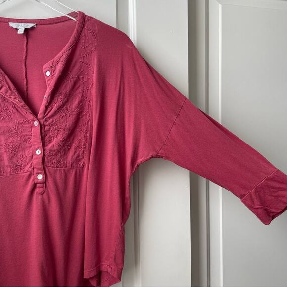 Lucky Brand Red Blouse Eyelet Button Henley Flowy Large - Picture 4 of 13